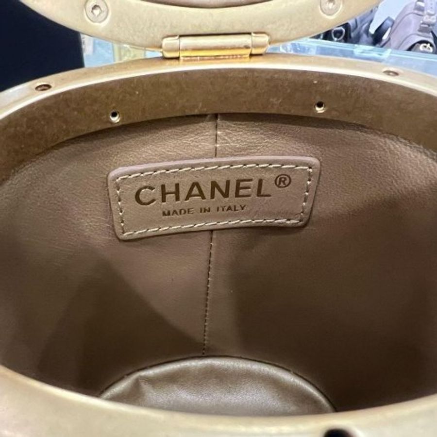 東區正精品㊣CHANEL AS2640 全新未使用香奈兒黑色全皮菱格金邊金鍊化妝箱包圓筒包斜背包RZ6548-11