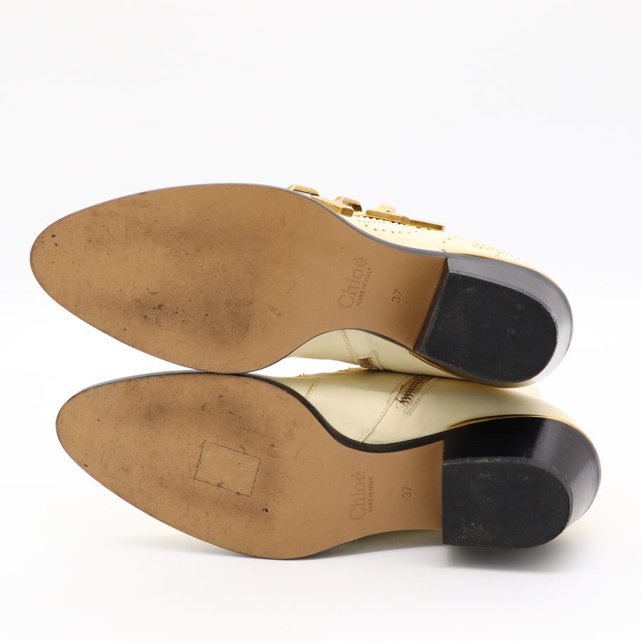 Chloé 蔻依 經典 Susanna 三皮帶金釦金色鉚釘 小牛皮 白色粗跟短靴-18