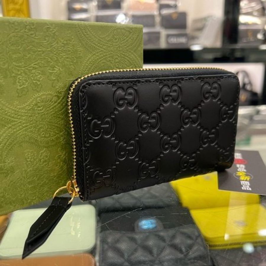東區正精品㊣GUCCI 447939 全新黑色全皮壓紋GG LOGO 金釦ㄇ字拉鍊卡片夾零錢包小短夾 RZ6546-4