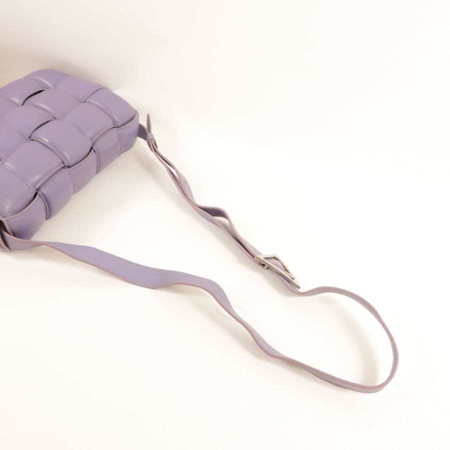 BOTTEGA VENETA 羊皮皮革Padded Cassette Small肩背袋-5