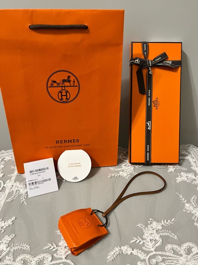 HERMÈS 愛馬仕《全新全配》Sac Orange 小橘購物袋吊飾|經典橘色|台灣專櫃購入-26