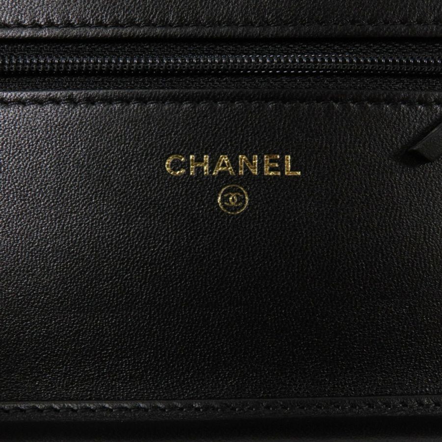 CHANEL 羊皮皮革WOC Wallet On Chain鏈帶肩背袋-5