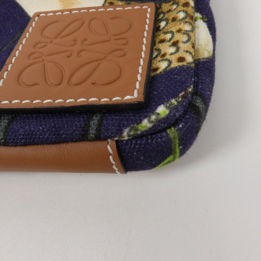 LOEWE 帆布Paula's Ibiza Shoulder Bag肩背袋-11