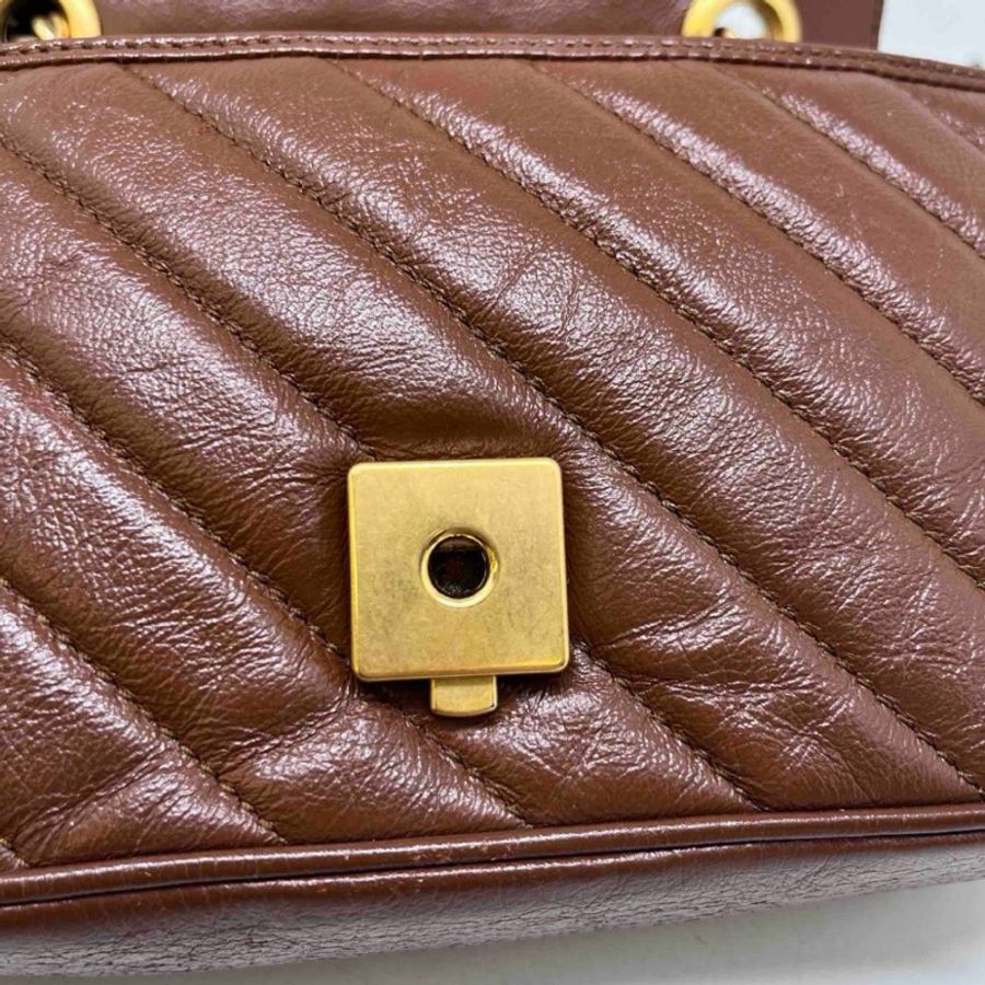 Gucci GG Marmont Matelassé 小號肩背包-16