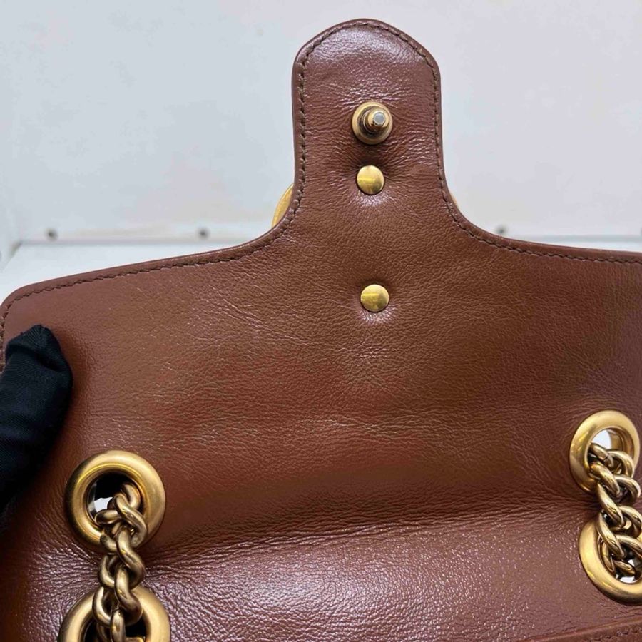 Gucci GG Marmont Matelassé 小號肩背包-17