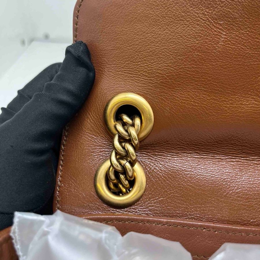 Gucci GG Marmont Matelassé 小號肩背包-19