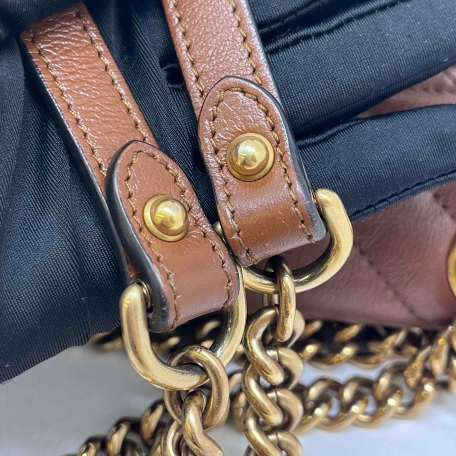 Gucci GG Marmont Matelassé 小號肩背包-21