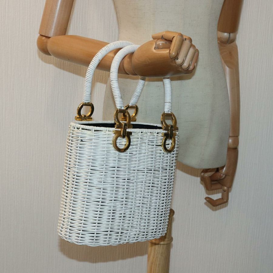【日本直送】Salvatore Ferragamo Gancini 草編手提包 白色 Auth am6527-19