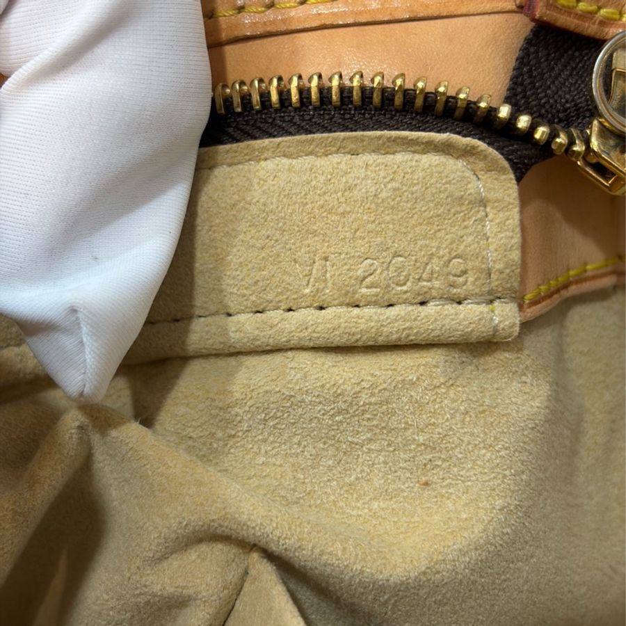 LV M45715 原花 字紋 老花 曼哈頓 金釦抓皺 手提包南瓜包肚臍包-65