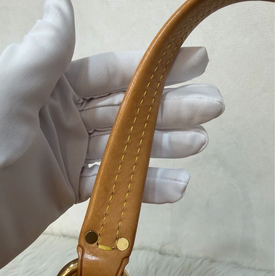 LV M45715 原花 字紋 老花 曼哈頓 金釦抓皺 手提包南瓜包肚臍包-74