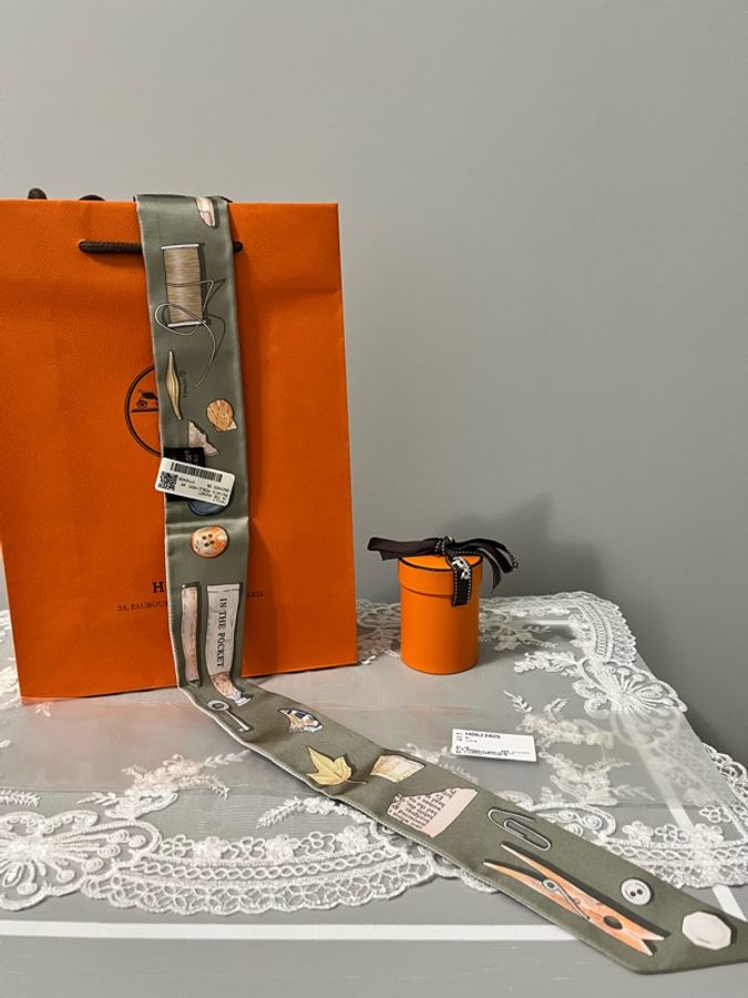 HERMÈS 愛馬仕《全新》Twilly In The Pocket 雙面絲巾|法國製|附原廠盒裝-29