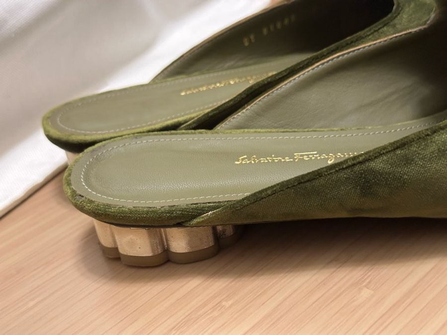 Salvatore Ferragamo SCIACCA 深橄欖綠 Velvet 穆勒樂福鞋 EU39 附盒裝-3