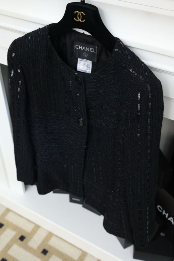 Chanel 00年亚克力扣亮片so black外套连衣裙套装-9