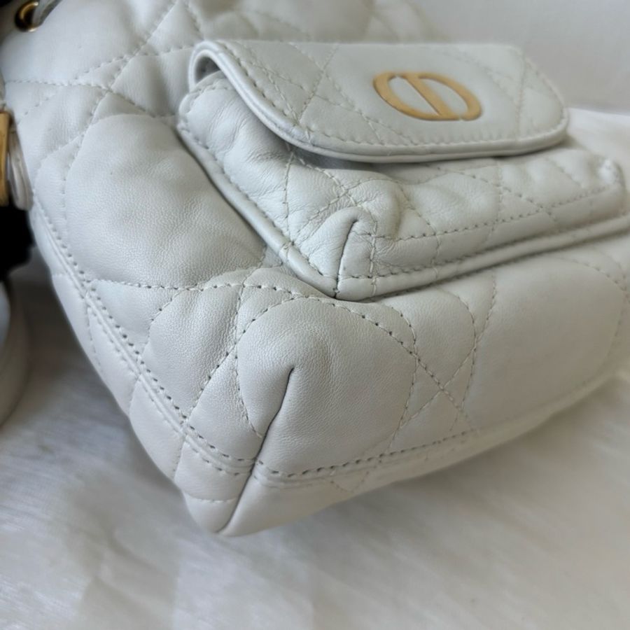Dior迪奧 Caro水桶包手提包斜挎包 白色金扣-9