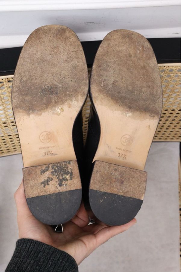 Chanel 16年椅子系列秀款红黑格纹粗花呢拼皮镂空中筒靴-8