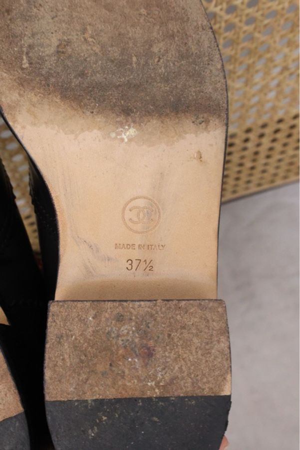 Chanel 16年椅子系列秀款红黑格纹粗花呢拼皮镂空中筒靴-9