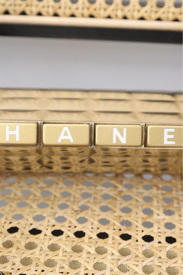 Chanel13开太空银冰格键盘手拿包-17
