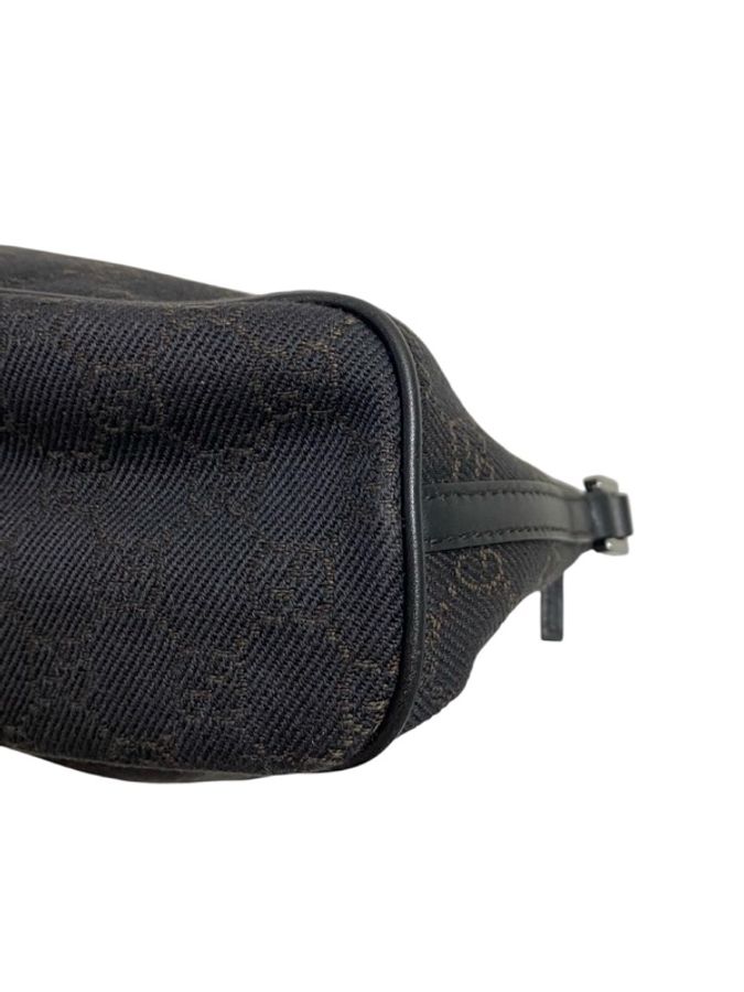 Gucci老花GG黑色中古腋下包/水餃包Vintage Monogram Baguette-3