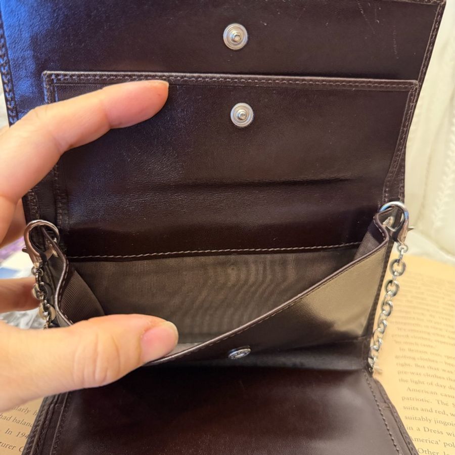 芬迪 經典 老花 翻蓋 長夾 鏈帶包 斜背包 後背包 腋下包 Wallet on Chain-17