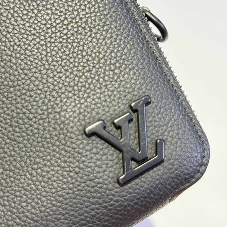 路易威登Louis Vuitton 男士相機包 尺寸18.5 x 11 x 6.5-7