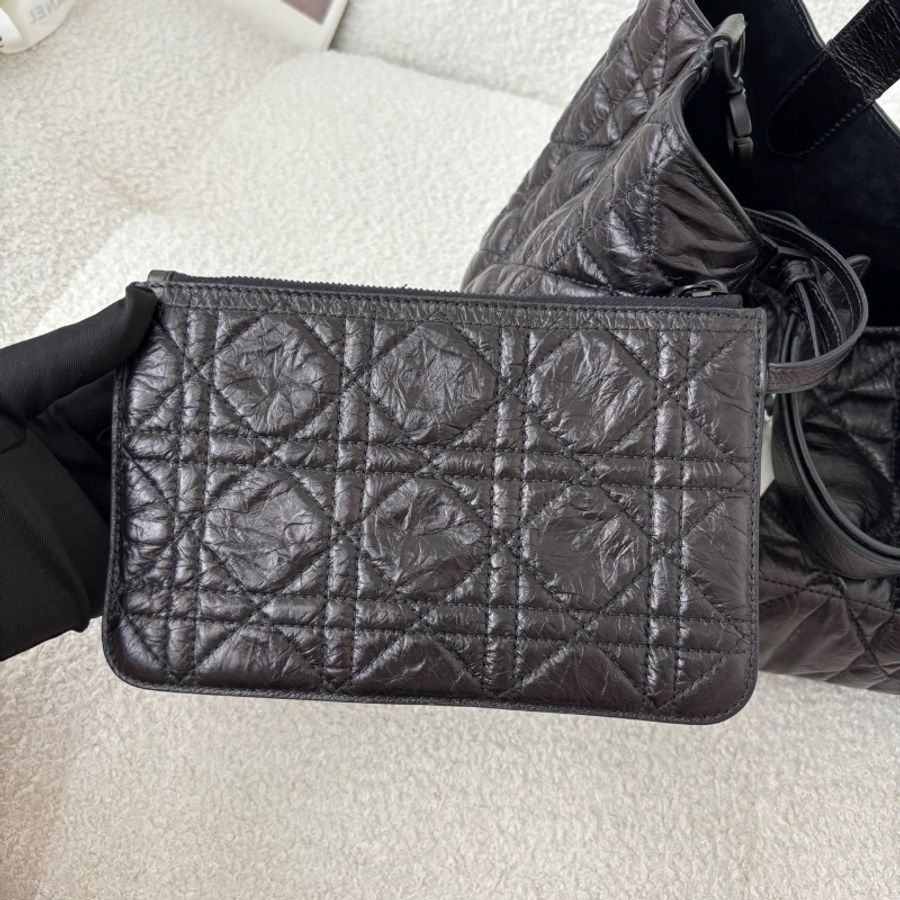 近新閒置🖤#Dior #toujours中號 #黑色油蠟皮 #塵袋購證-15