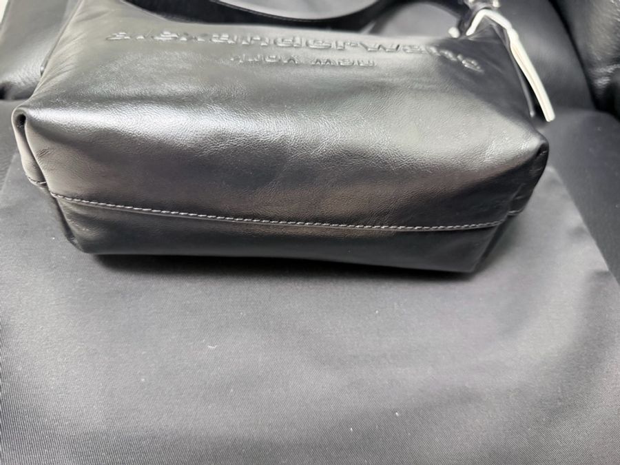 alexander wang punch 小號新月包-2