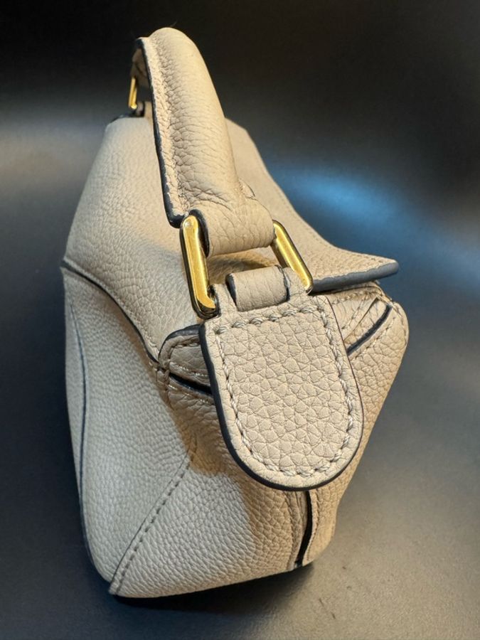 Loewe Mini puzzle Bag 沙色包-2
