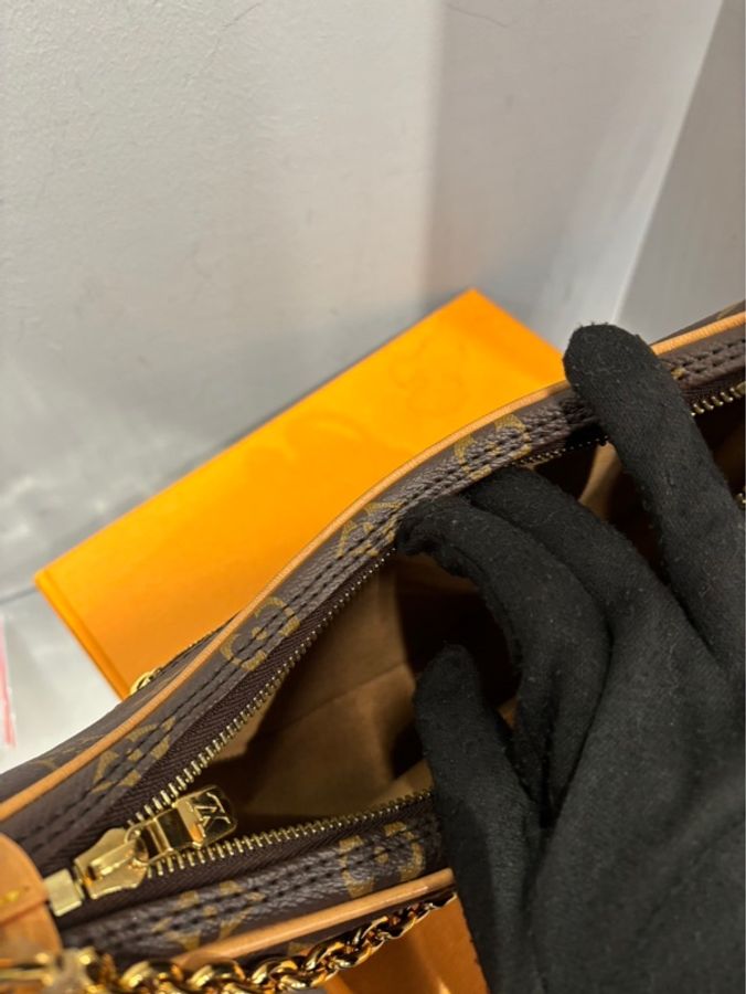 Louis Vuitton Loop 月亮包 |Classic Trend CT精品|台北東區實體-2