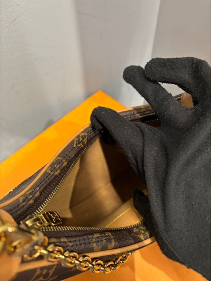 Louis Vuitton Loop 月亮包 |Classic Trend CT精品|台北東區實體-3