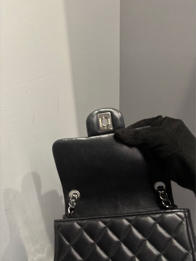 Chanel Mini Square 方胖子 羊皮 黑銀 |Classic Trend CT精品|台北東區實體-5