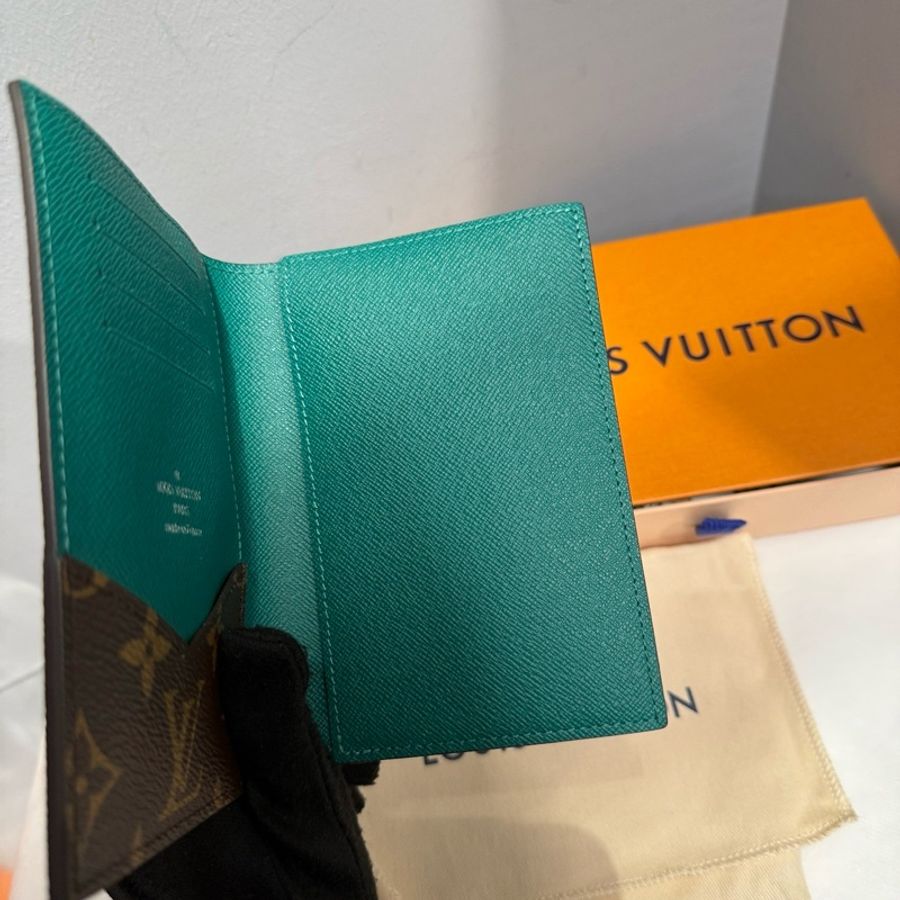 Louis Vuitton 拼色護照套 全新 |Classic Trend CT精品|台北東區實體-5