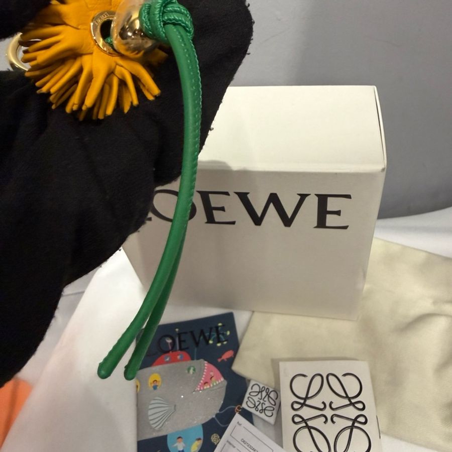 Loewe x Suna Fujita 花卉吊飾 全新｜Classic Trend CT精品｜台北東區實體-7