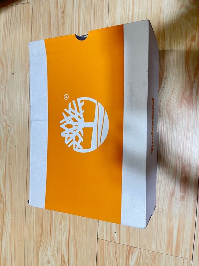 Timberland防潑水中筒靴24.5-4