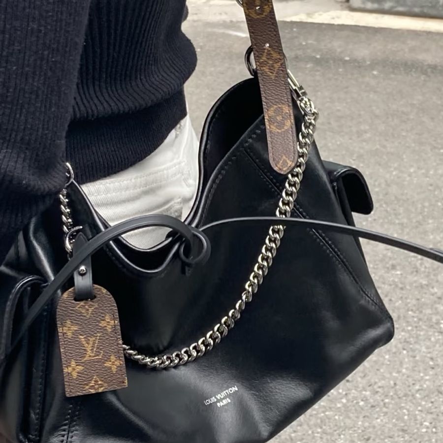 Louis Vuitton路易威登carryall cargo pm 小號黑武 士芯片款近全新-7