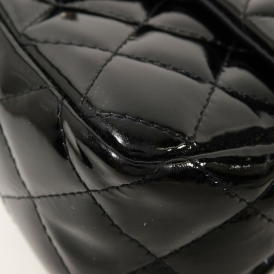 CHANEL 漆皮皮革Mini Classic 20鏈帶肩背袋-10