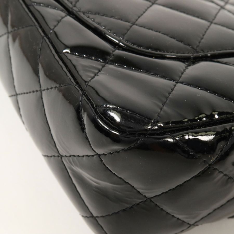 CHANEL 漆皮皮革Mini Classic 20鏈帶肩背袋-12