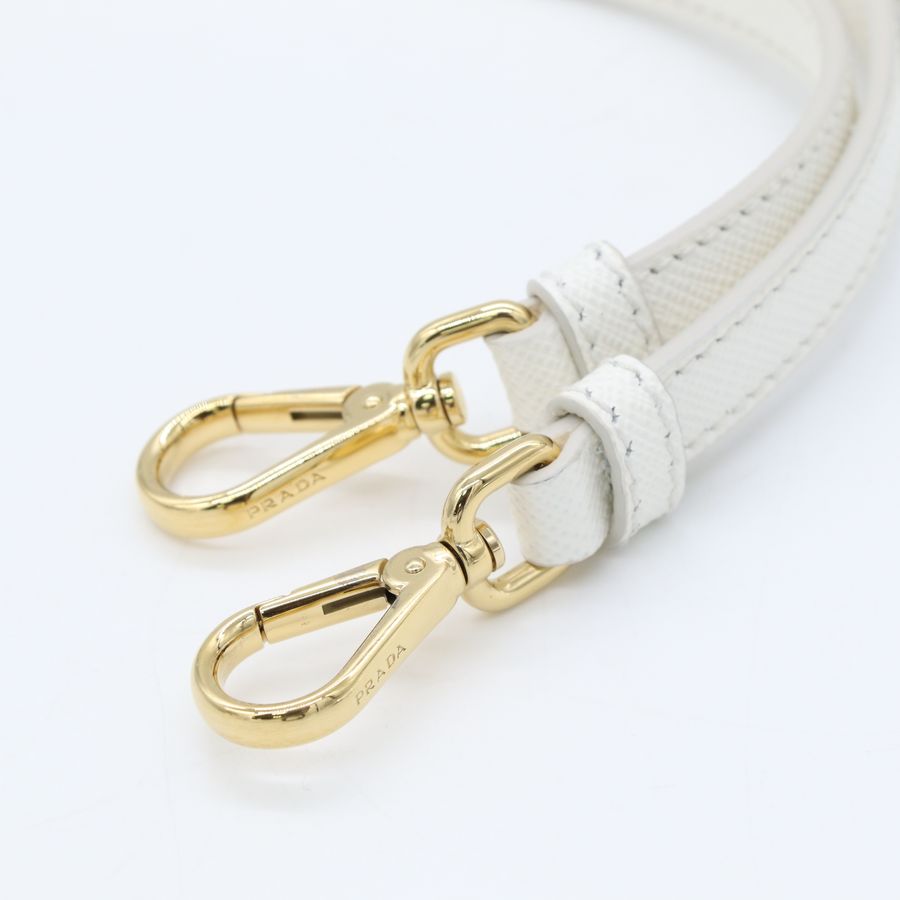 (近新閒置品🌟專櫃 14 萬在售)Prada 普拉達 Galleria 小型 幾何壓紋 小牛皮 奶白色 兩用 手提包 斜背包 殺手包-16