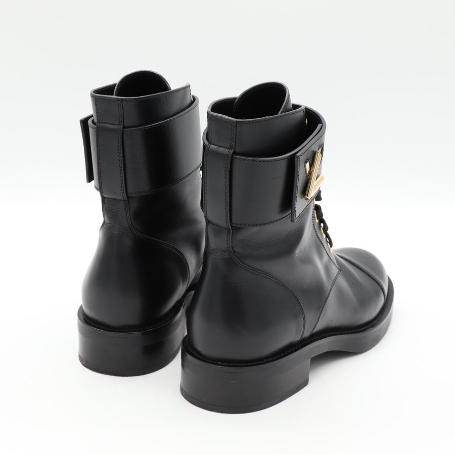 （EU37）Louis Vuitton 路易威登 經典 Wonderland 黑色滑順小牛皮 金色 LV Twist 扭鎖裝飾束帶綁帶短靴 軍靴-5