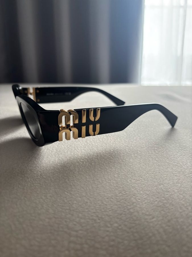 Miu Miu 太陽眼鏡墨鏡 SMU 11W 石板灰-2