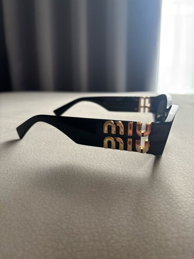 Miu Miu 太陽眼鏡墨鏡 SMU 11W 石板灰-3