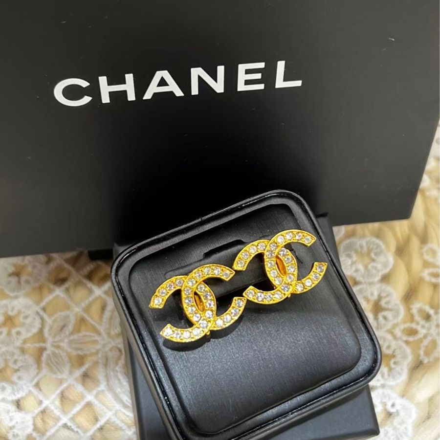 Chanel 復古水鑽耳環-7