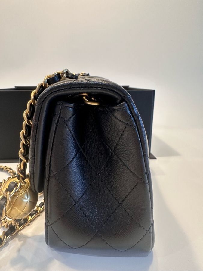 Chanel 香奈兒羊皮金球方胖子 晶片款-3