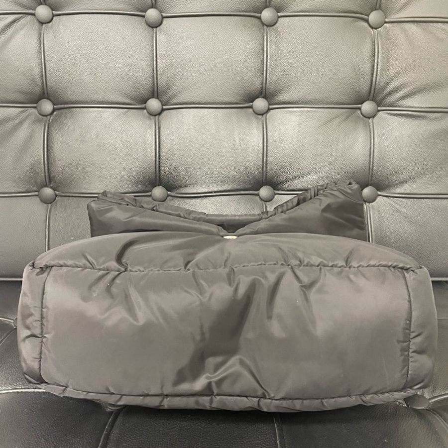 Balenciaga 新款黑色尼龍雲朵Monaco-5