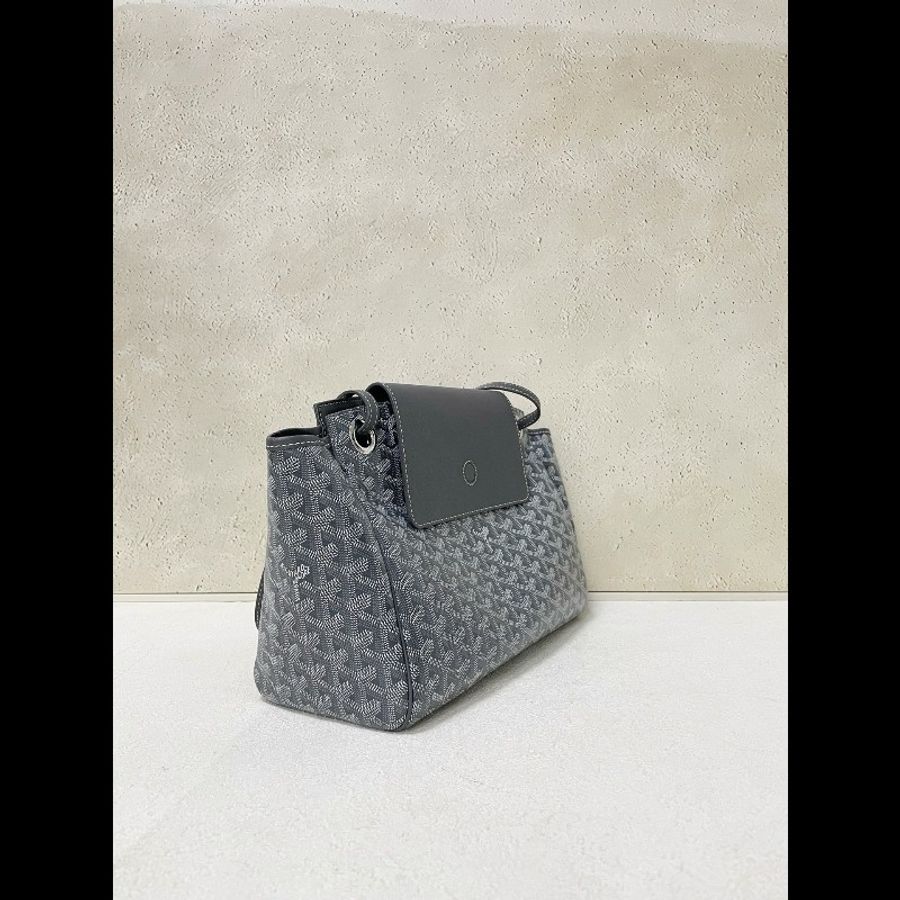 Goyard rouette
灰色托特包-3