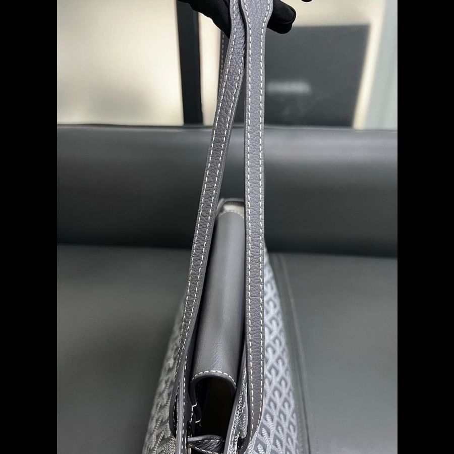 Goyard rouette
灰色托特包-9