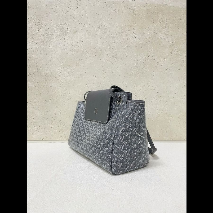 Goyard rouette
灰色托特包-11