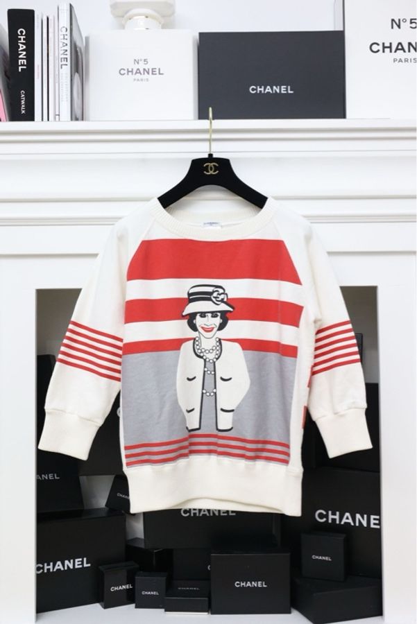 Chanel 01年秀款人像涂鸦pullover卫衣-0