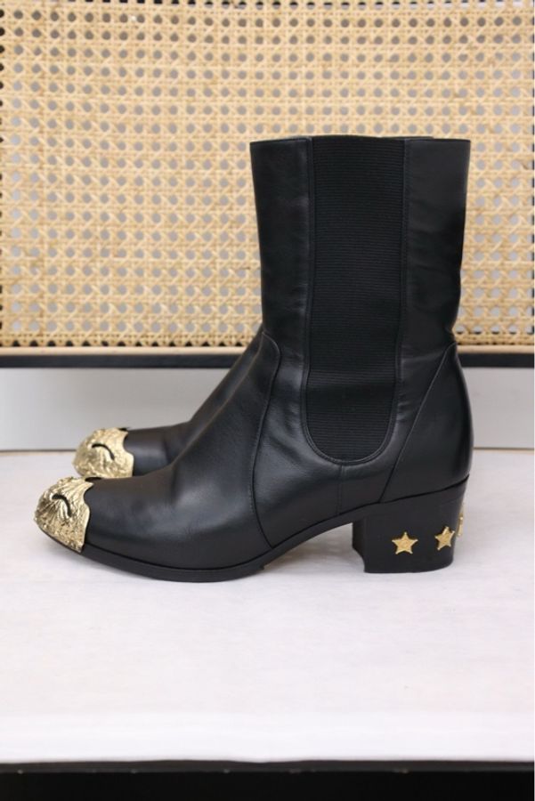 Chanel达拉斯系列黑色皮革星星短靴-3