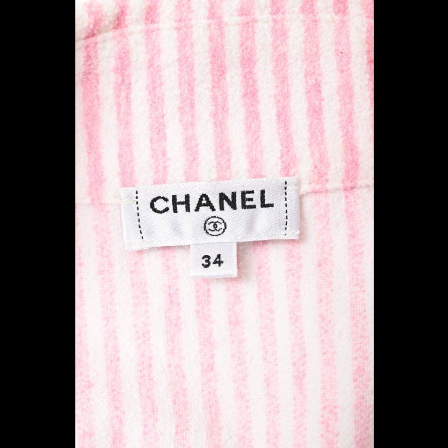 Chanel 19年邮轮系列秀款粉白条纹褶皱抽绳风衣外套-1