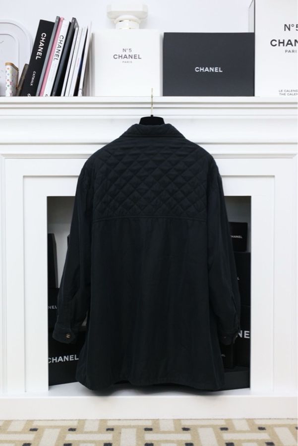 Chanel拉链款cc logo金扣四口袋外套黑色菱格纹口袋长棉服-1